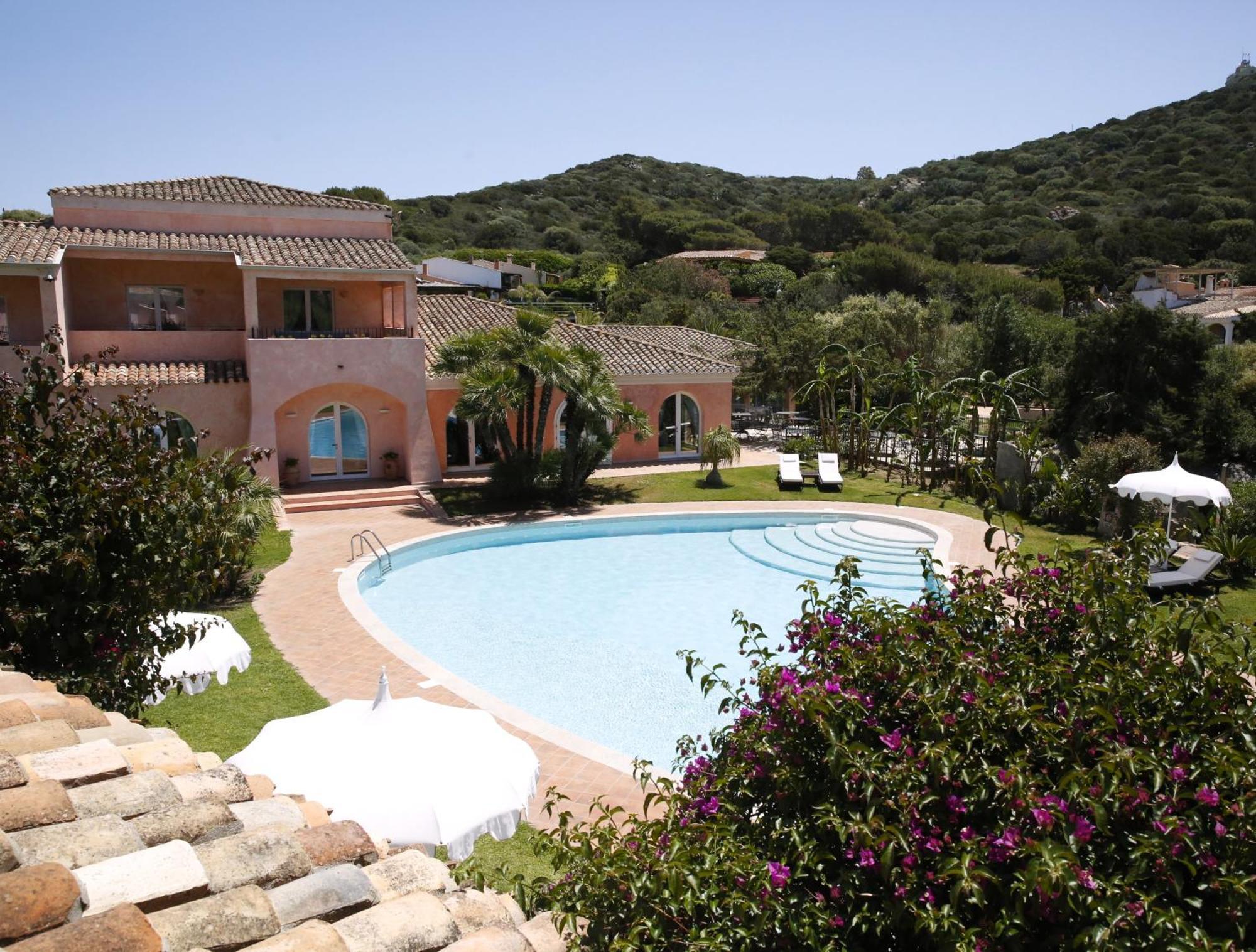 Hotel Cala Caterina 4*