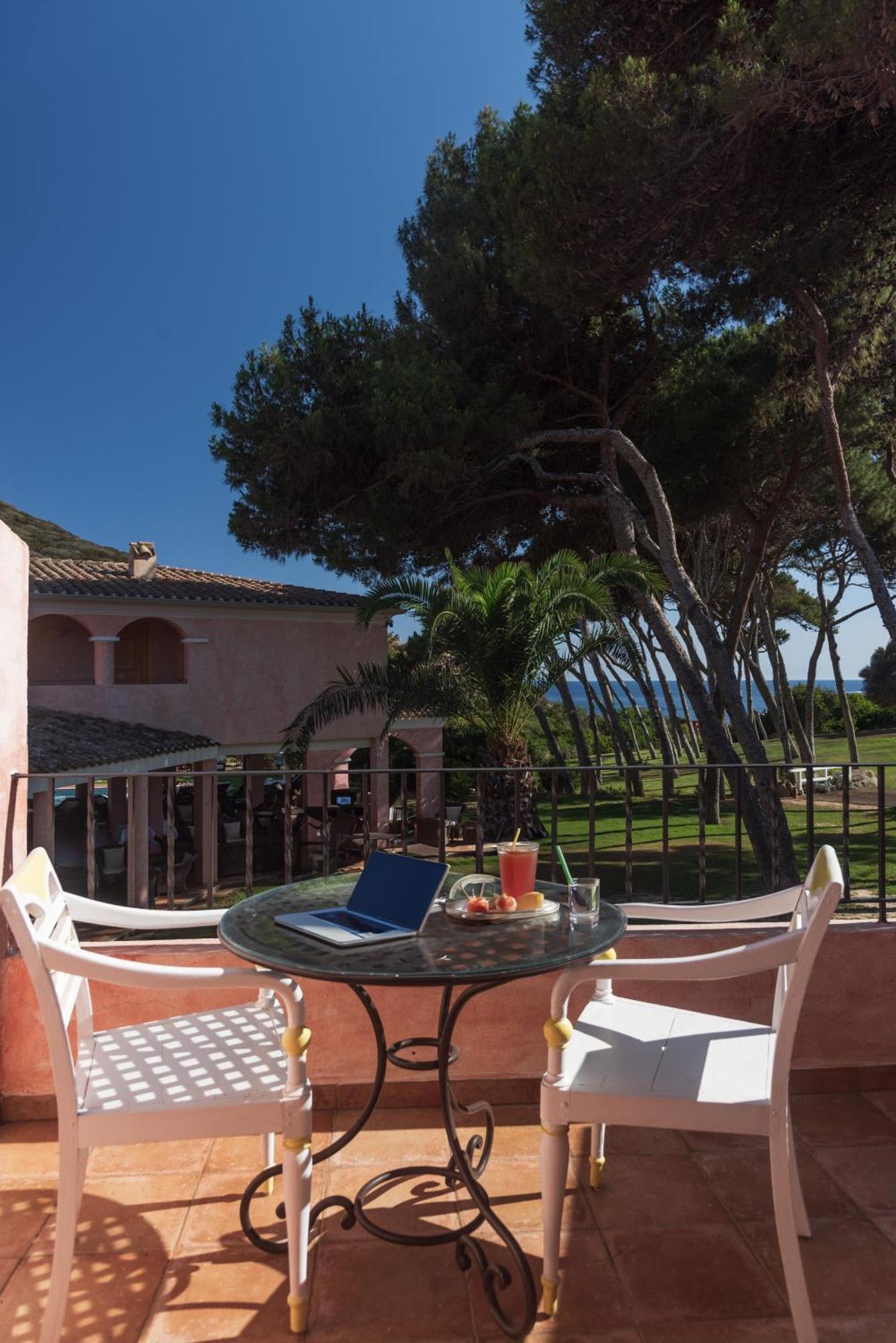 Hotel Cala Caterina 4*